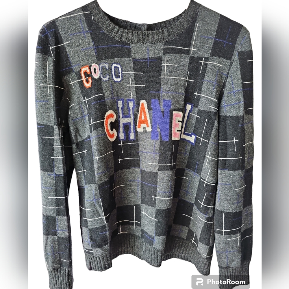 COCO CHANEL Women's Plaid‎ Logo Print Cashmere Blend Rear Button Sweater 42